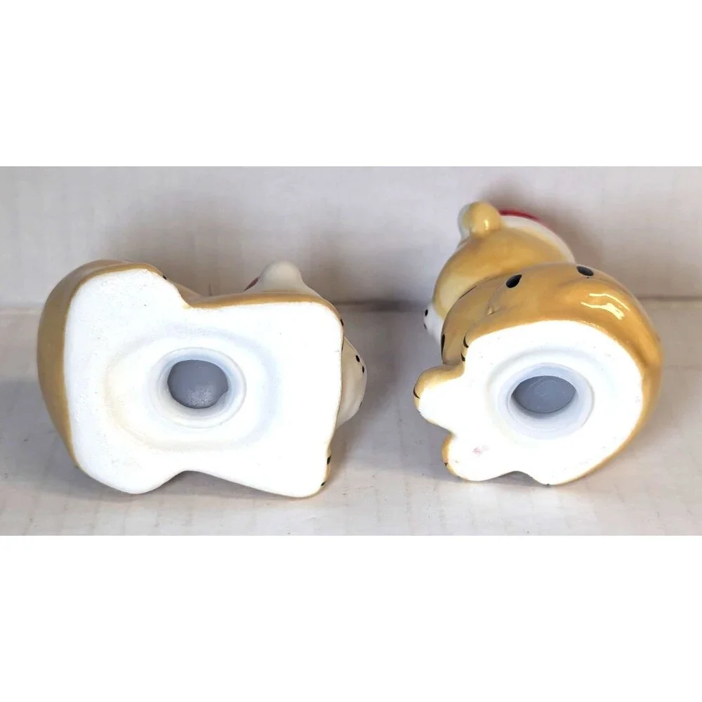 Leopard Cheetah Salt and Pepper Shakers Spotted Cats Cubs Santa Hat Ceramic